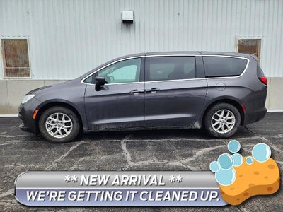 2023 Chrysler Voyager LX 4DR Mini-Van