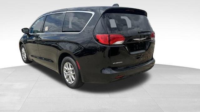 2024 Chrysler Voyager LX