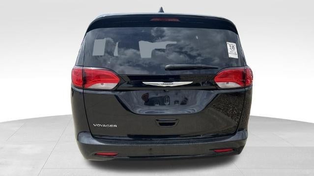 2024 Chrysler Voyager LX