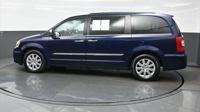 2012 Chrysler Town and Country Touring-L