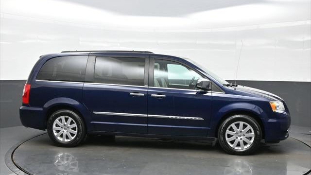 2012 Chrysler Town and Country Touring-L