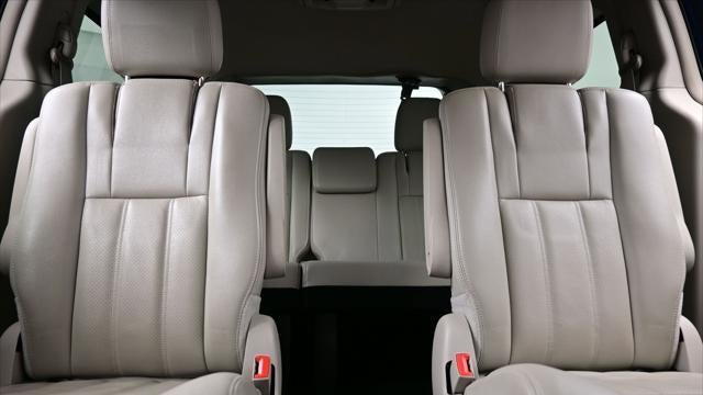 2012 Chrysler Town and Country Touring-L