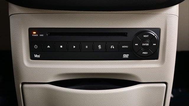 2012 Chrysler Town and Country Touring-L