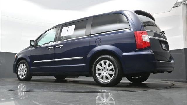 2012 Chrysler Town and Country Touring-L