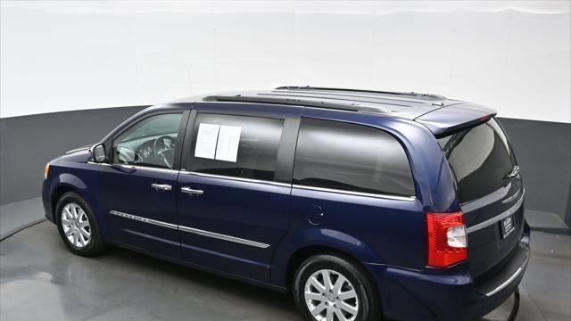 2012 Chrysler Town and Country Touring-L