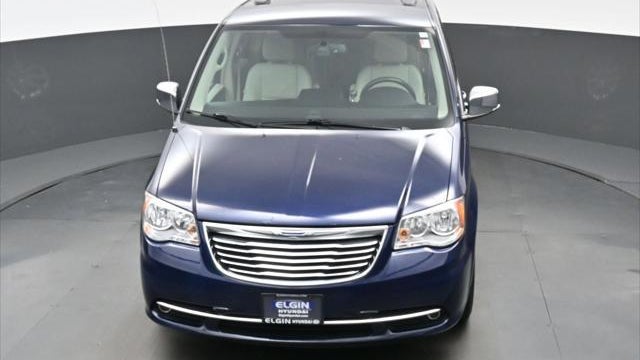 2012 Chrysler Town and Country Touring-L