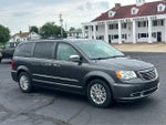 2016 Town and Country Thumbnail 3