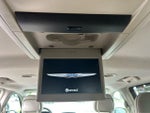 2016 Town and Country Thumbnail 12