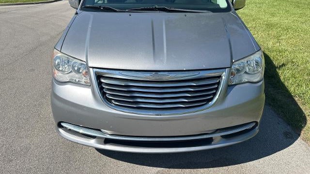 2016 Chrysler Town and Country Touring-L