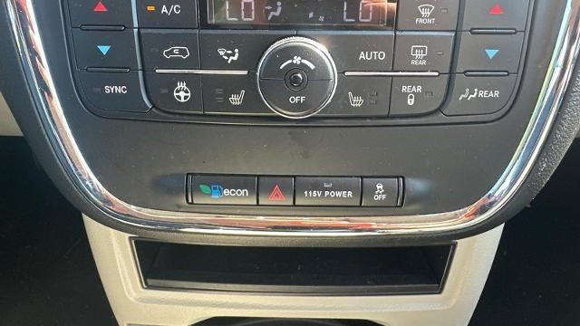 2016 Chrysler Town and Country Touring-L