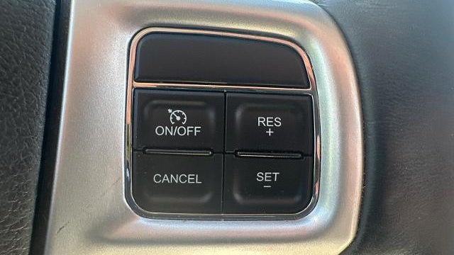 2016 Chrysler Town and Country Touring-L