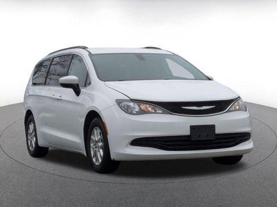 Photo of a 2017 Chrysler Pacifica LX 4DR Mini-Van for sale