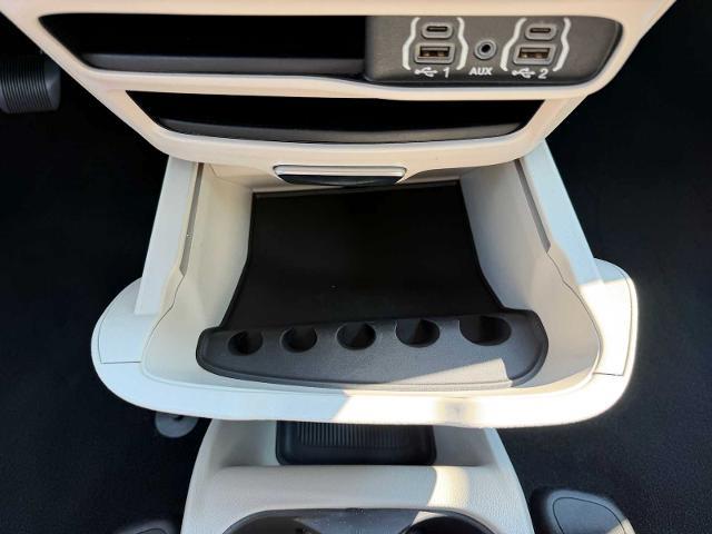 2023 Chrysler Voyager - $20,000