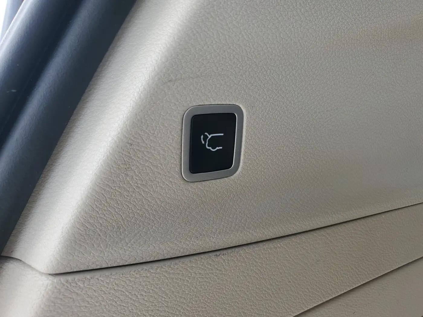2023 Chrysler Voyager - $19,790