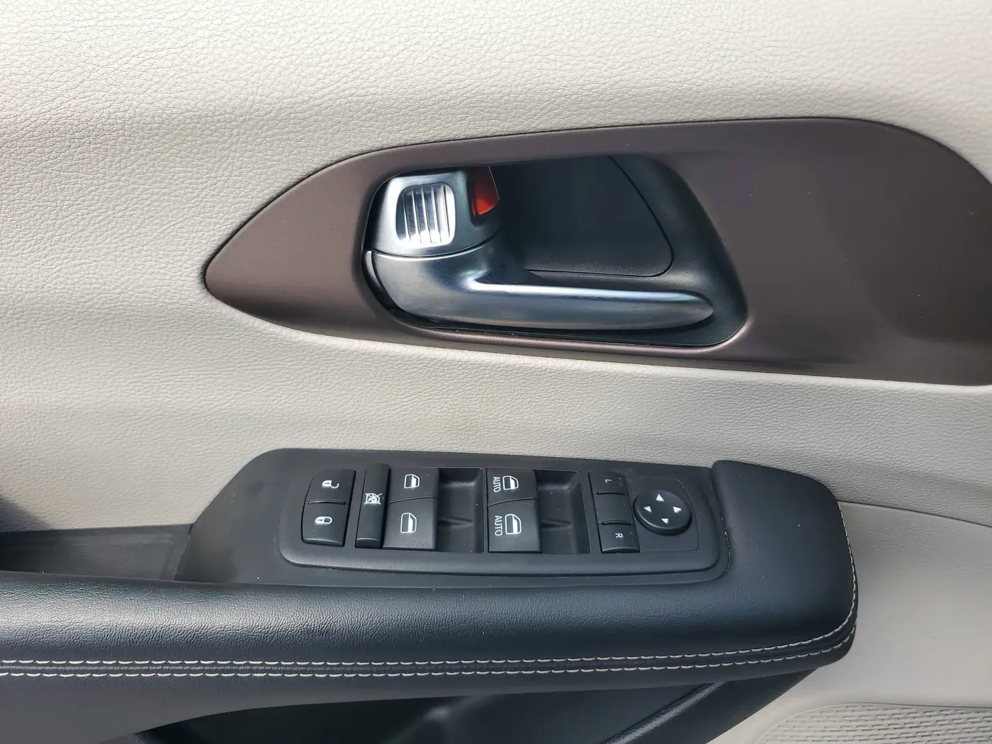 2023 Chrysler Voyager - $19,790