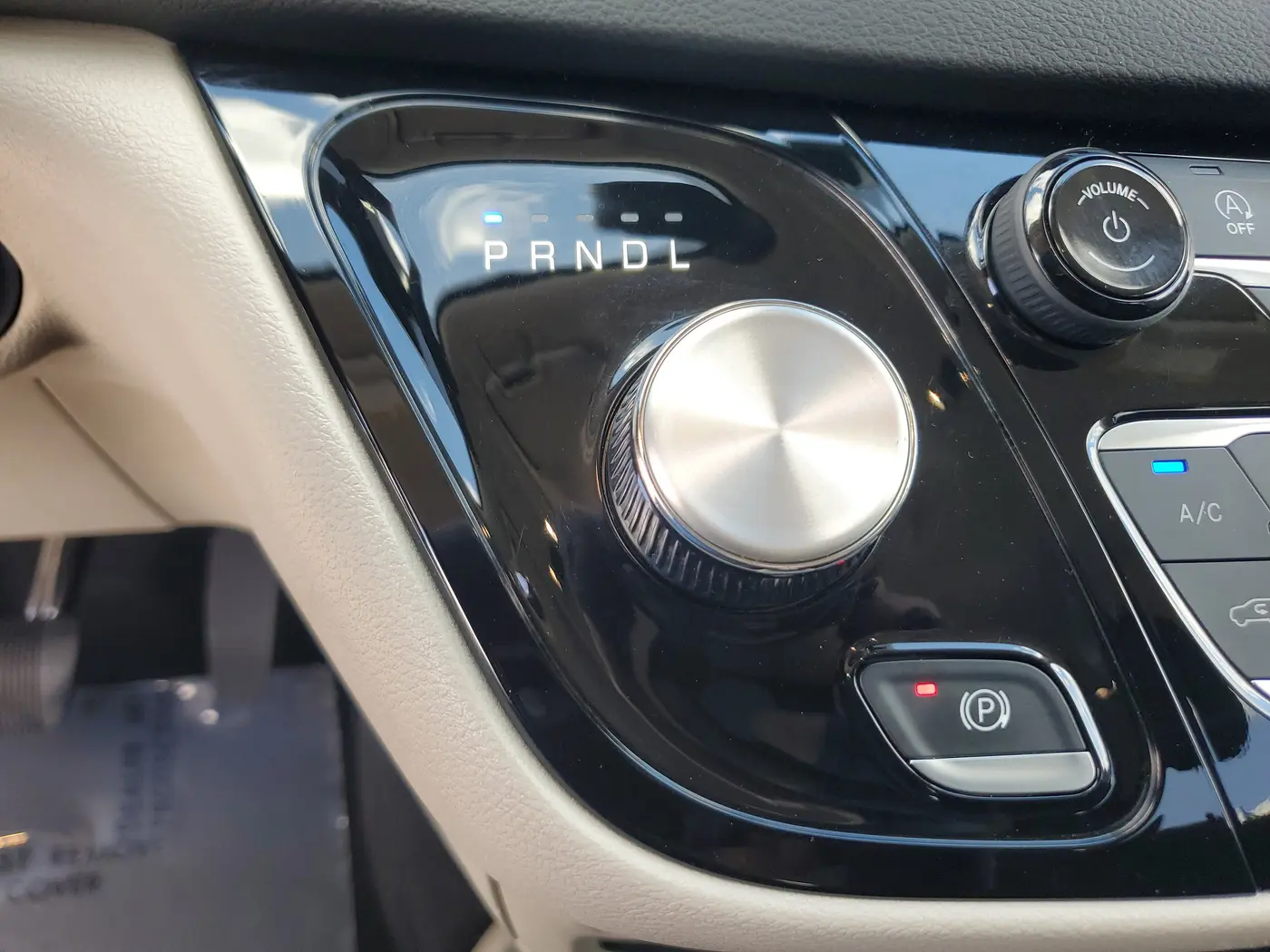 2023 Chrysler Voyager - $19,790