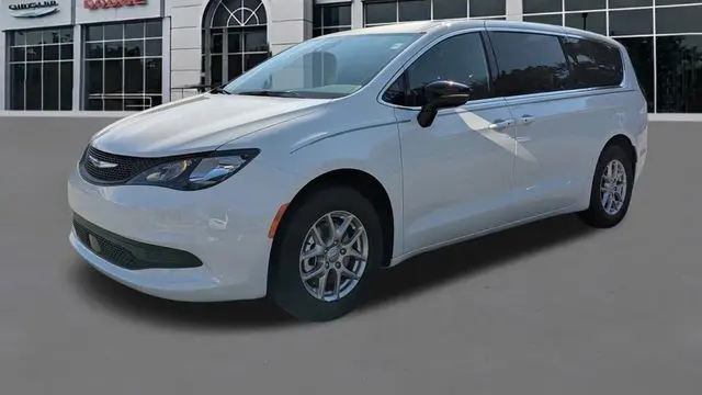 2026 Chrysler Voyager LX