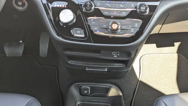 2026 Chrysler Voyager LX