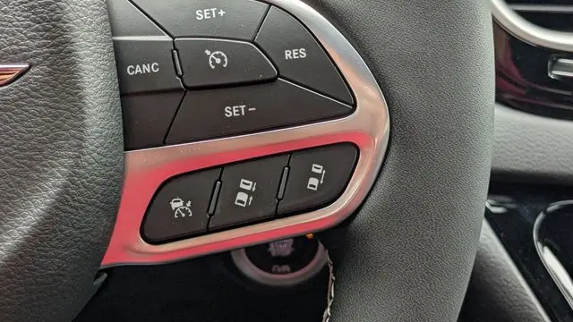 2026 Chrysler Voyager LX