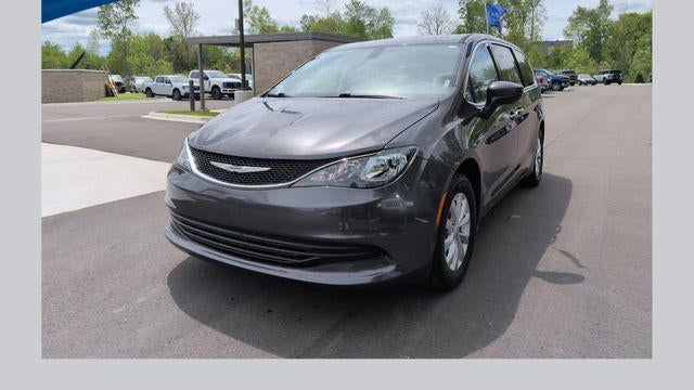 Preowned 2017 Chrysler Pacifica Touring for Sale