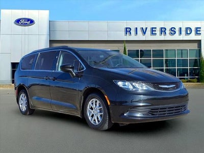 2020 Chrysler Voyager LXI 4DR Mini-Van