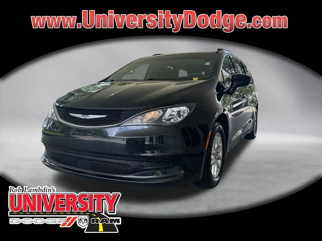 2021 Chrysler Voyager - $11,935