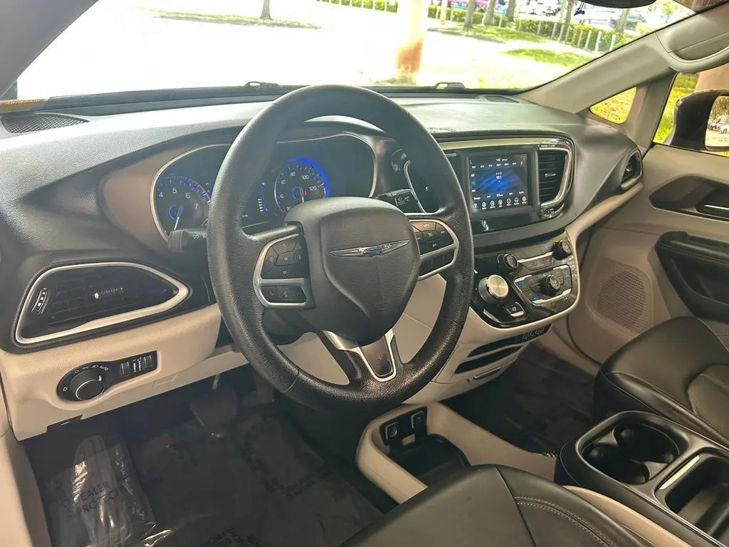 2021 Chrysler Voyager - $11,935