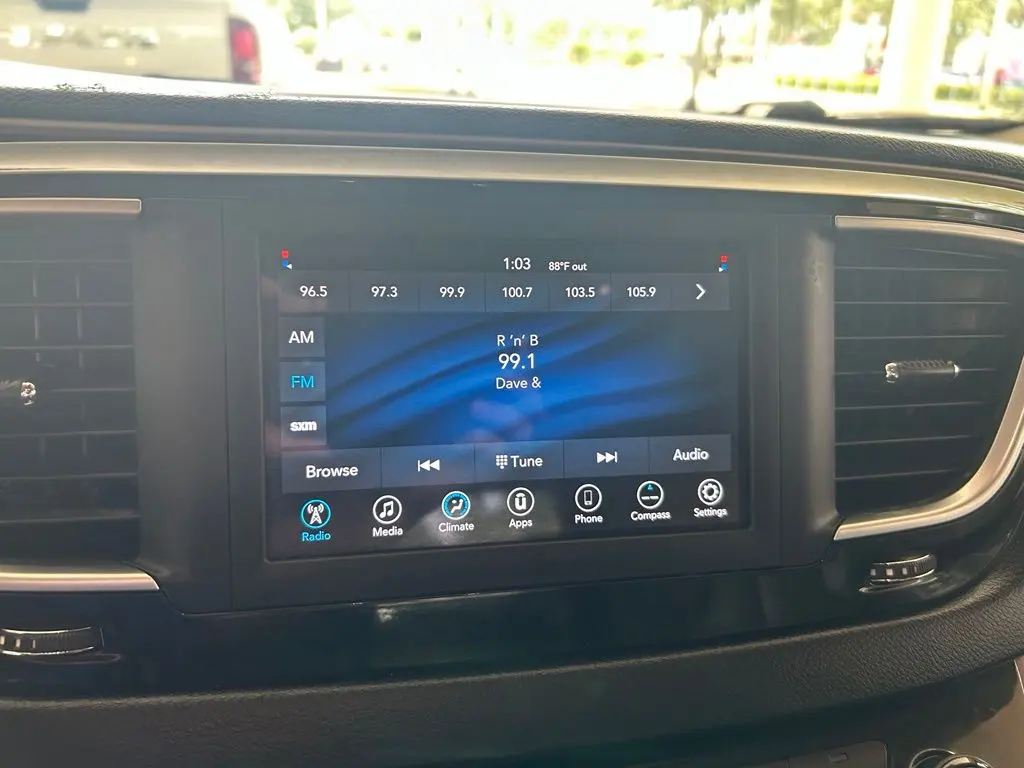 2021 Chrysler Voyager - $11,935