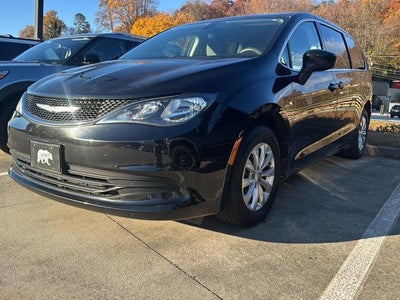 2017 Chrysler Pacifica Touring 4DR Mini-Van
