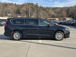 2017 Pacifica Thumbnail 8