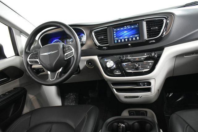 2020 Chrysler Voyager - $8,262