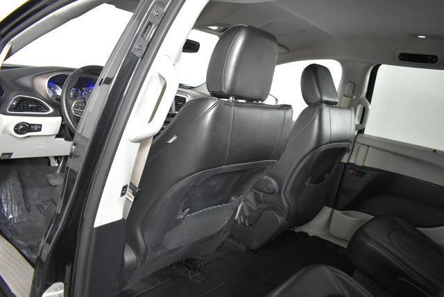 2020 Chrysler Voyager - $8,262