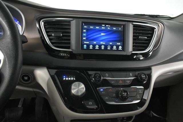 2020 Chrysler Voyager - $8,262