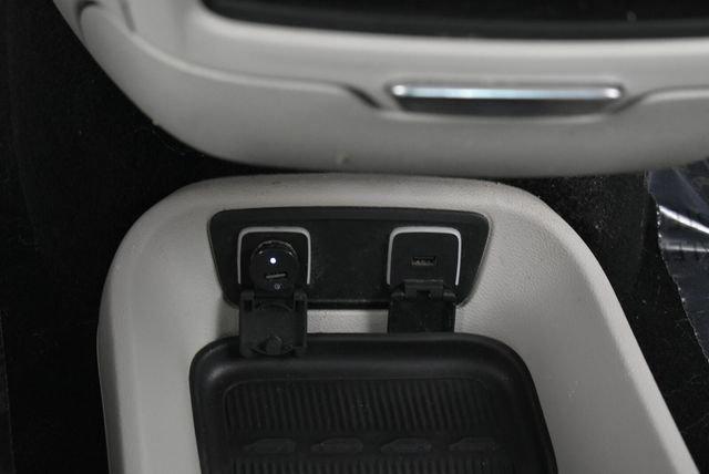 2020 Chrysler Voyager - $8,262