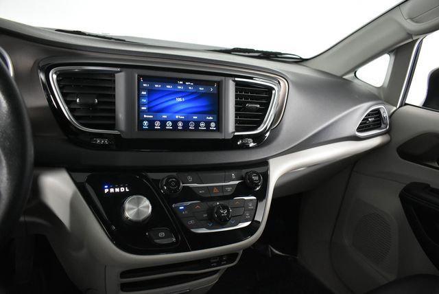 2020 Chrysler Voyager - $8,262