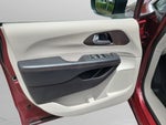 2017 Pacifica Thumbnail 13