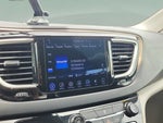 2017 Pacifica Thumbnail 25