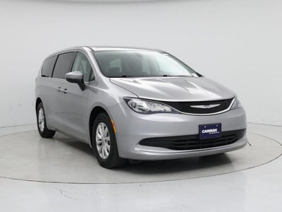 Photo of a 2017 Chrysler Pacifica Touring 4DR Mini-Van for sale