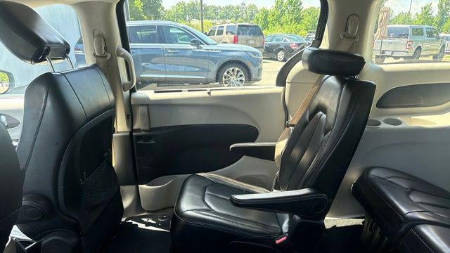 2020 Chrysler Voyager LXi