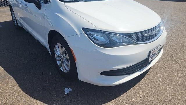 Preowned 2017 Chrysler Pacifica Touring for Sale
