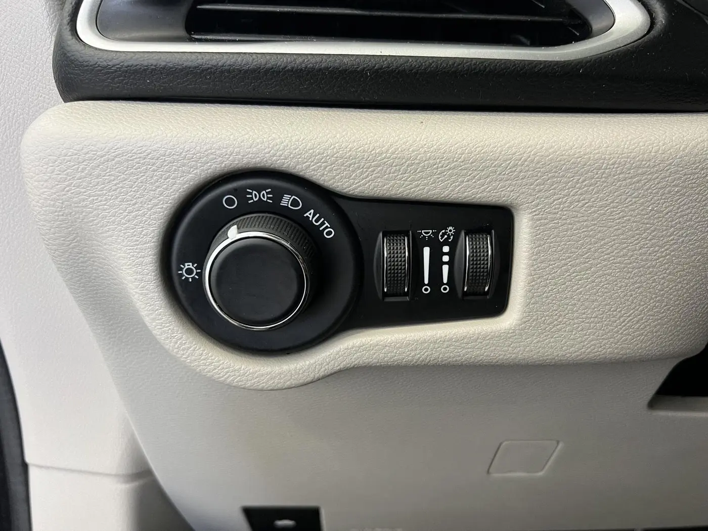 2021 Chrysler Voyager - $12,990
