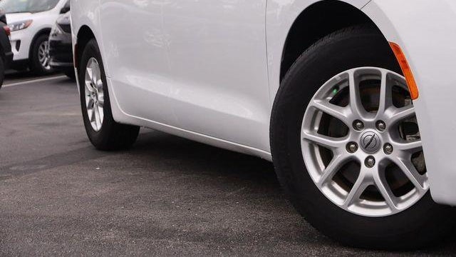 2021 Chrysler Voyager LXi