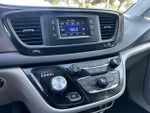 2017 Pacifica Thumbnail 26