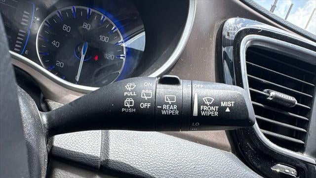 2020 Chrysler Voyager LXi
