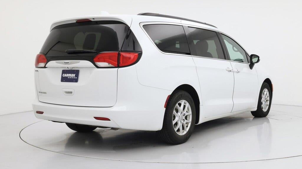 2020 Chrysler Voyager LXi