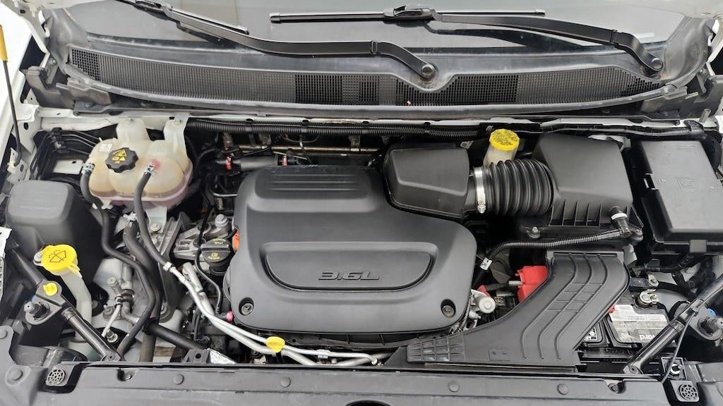 2020 Chrysler Voyager LXi