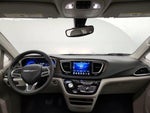 2017 Pacifica Thumbnail 8