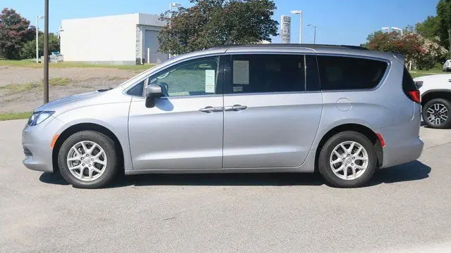 2020 Chrysler Voyager LXi