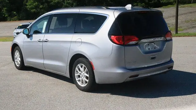 2020 Chrysler Voyager LXi