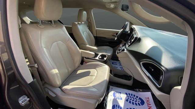 2021 Chrysler Voyager LXi